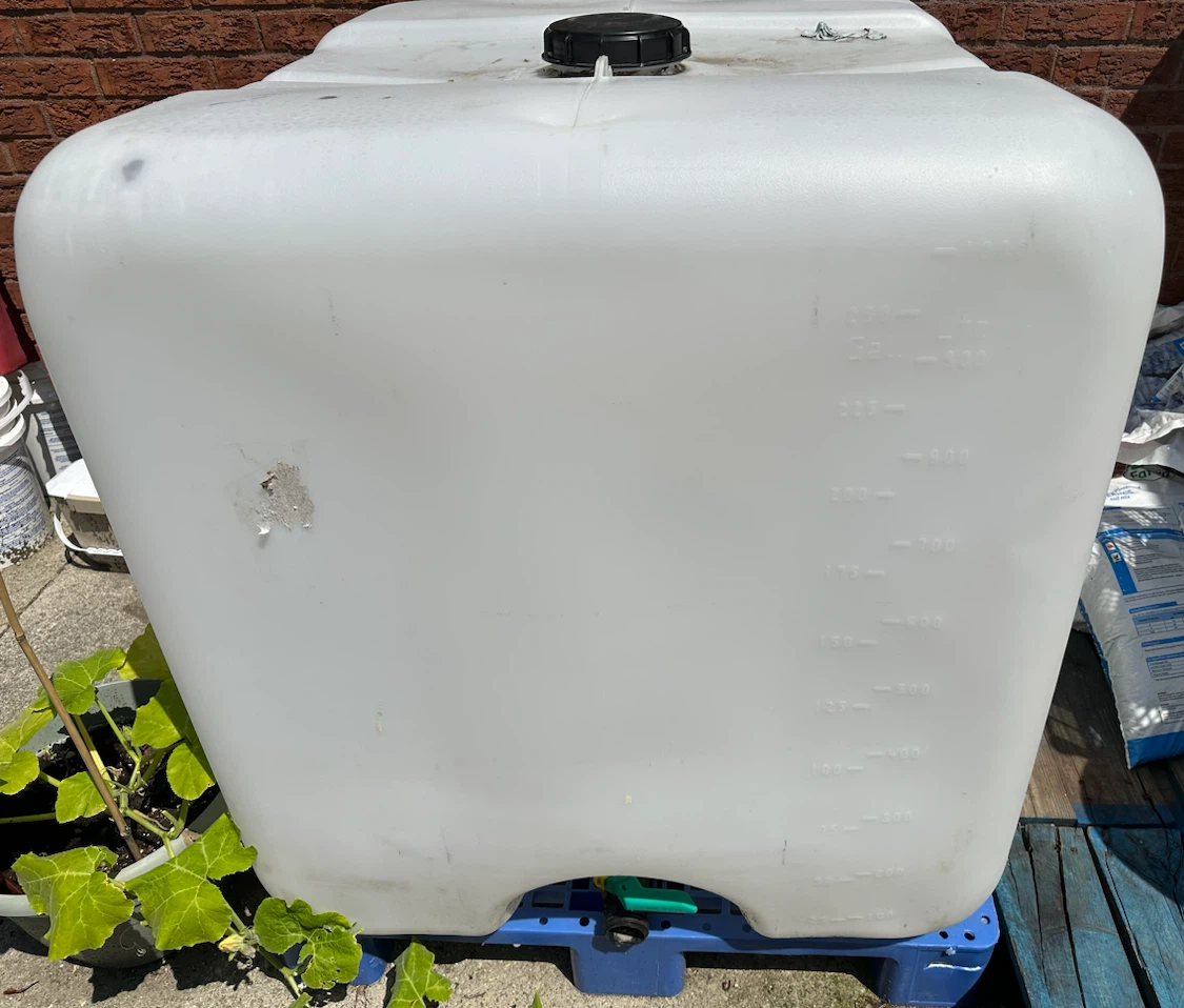 1000L - Large Water Tank