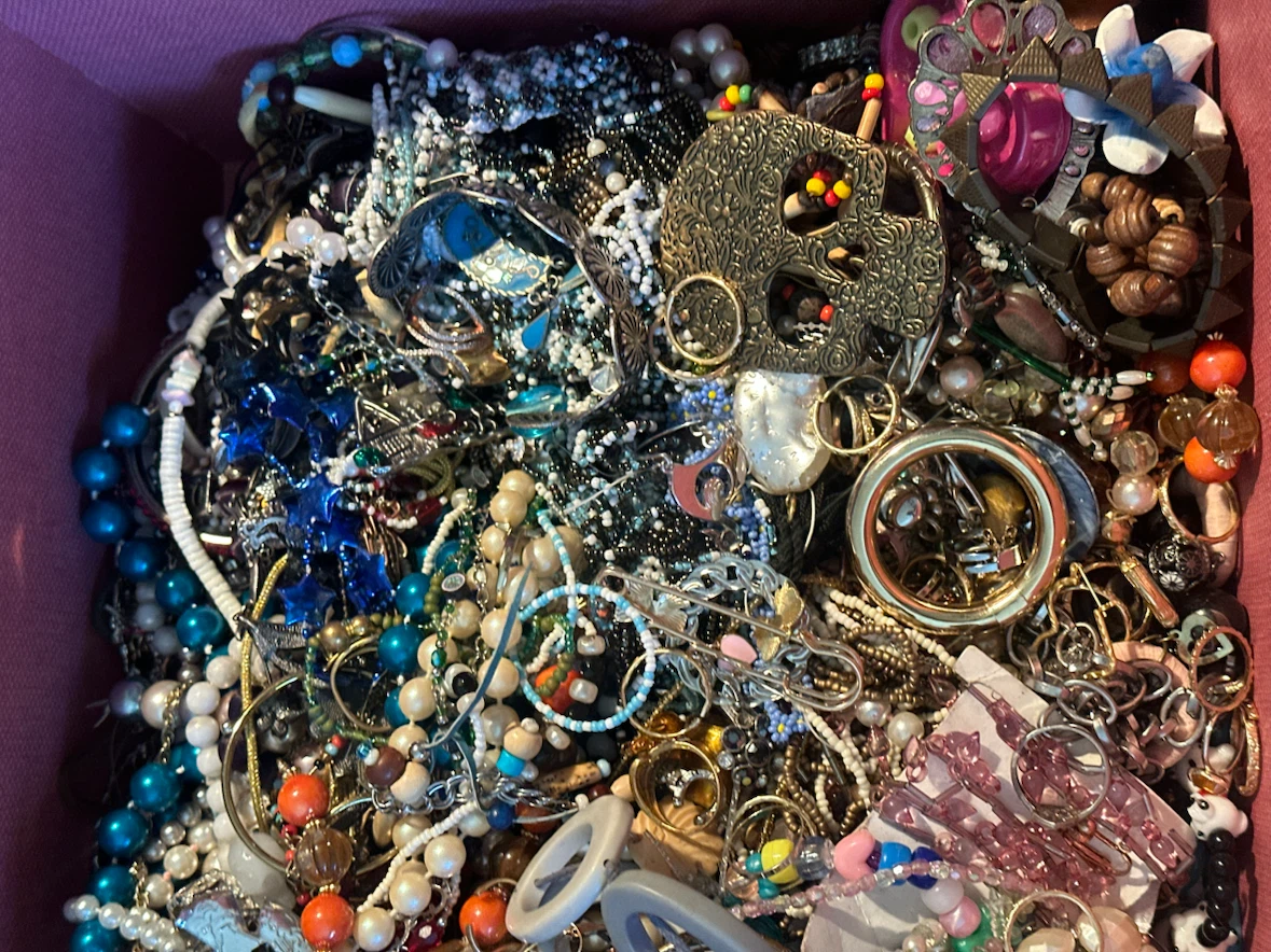 18-20 pounds of costume jewelry for crafts - photo 3