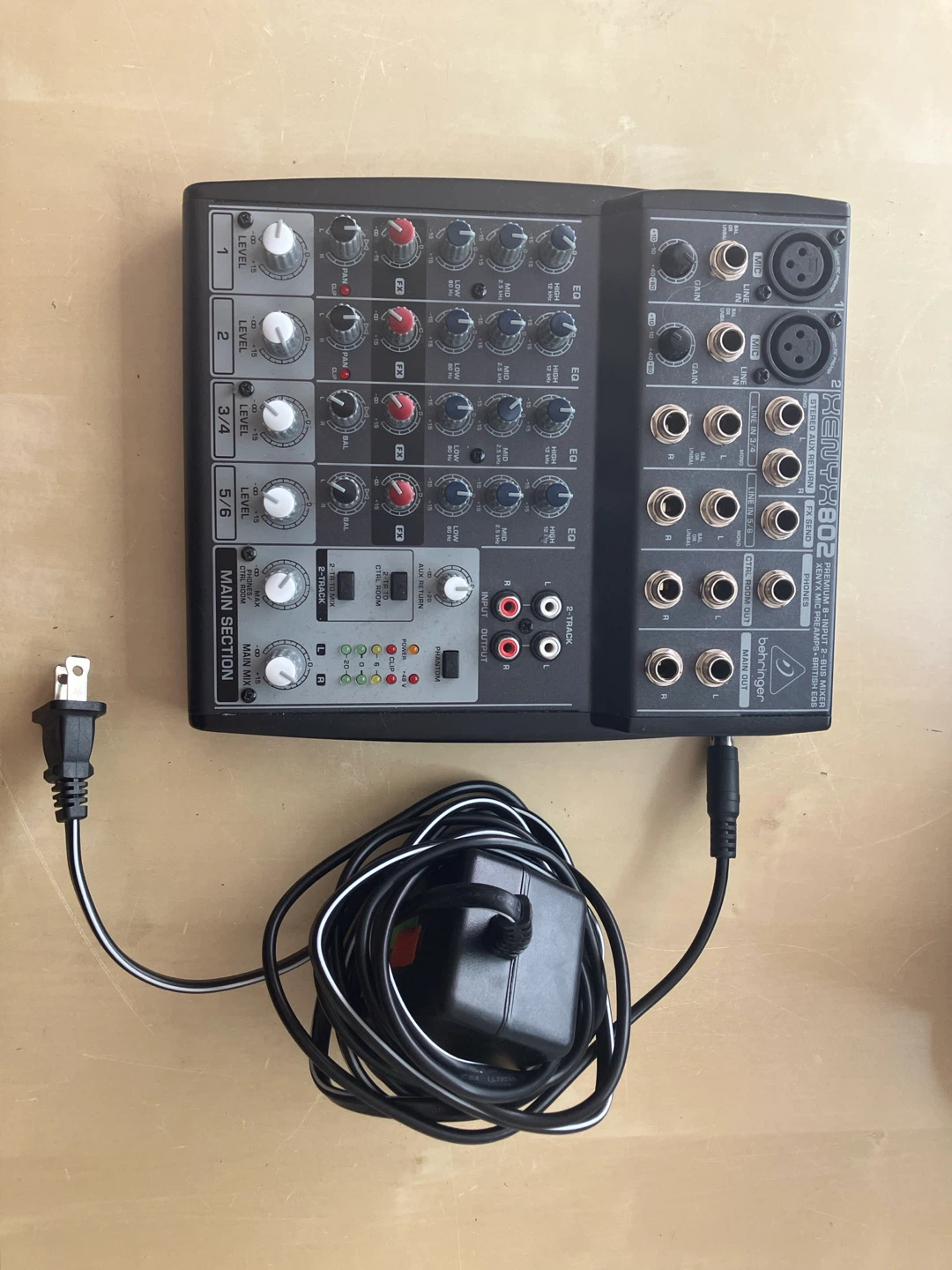 Behringer Xenyx 802 Audio Mixer - photo 2