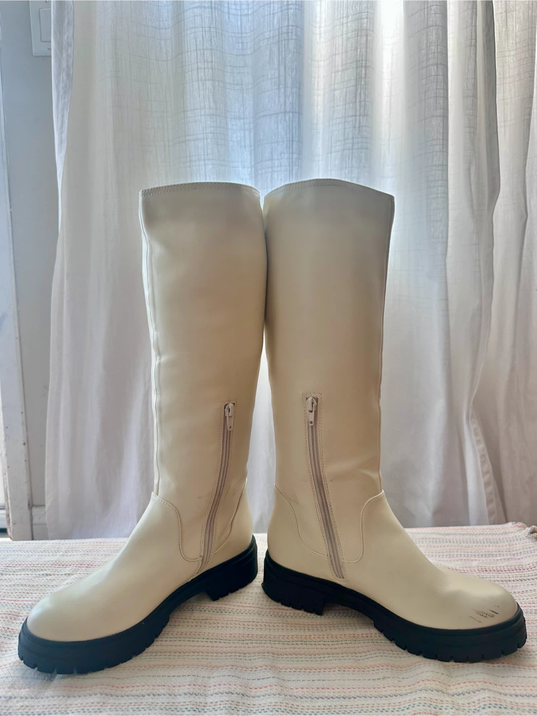 Felice Cream Knee-High Boots with Chunky Black Soles Size 8 - photo 3