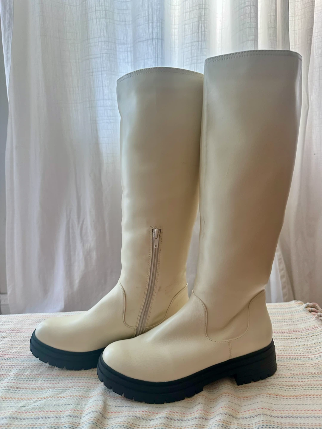 Felice Cream Knee-High Boots with Chunky Black Soles Size 8 - photo 4