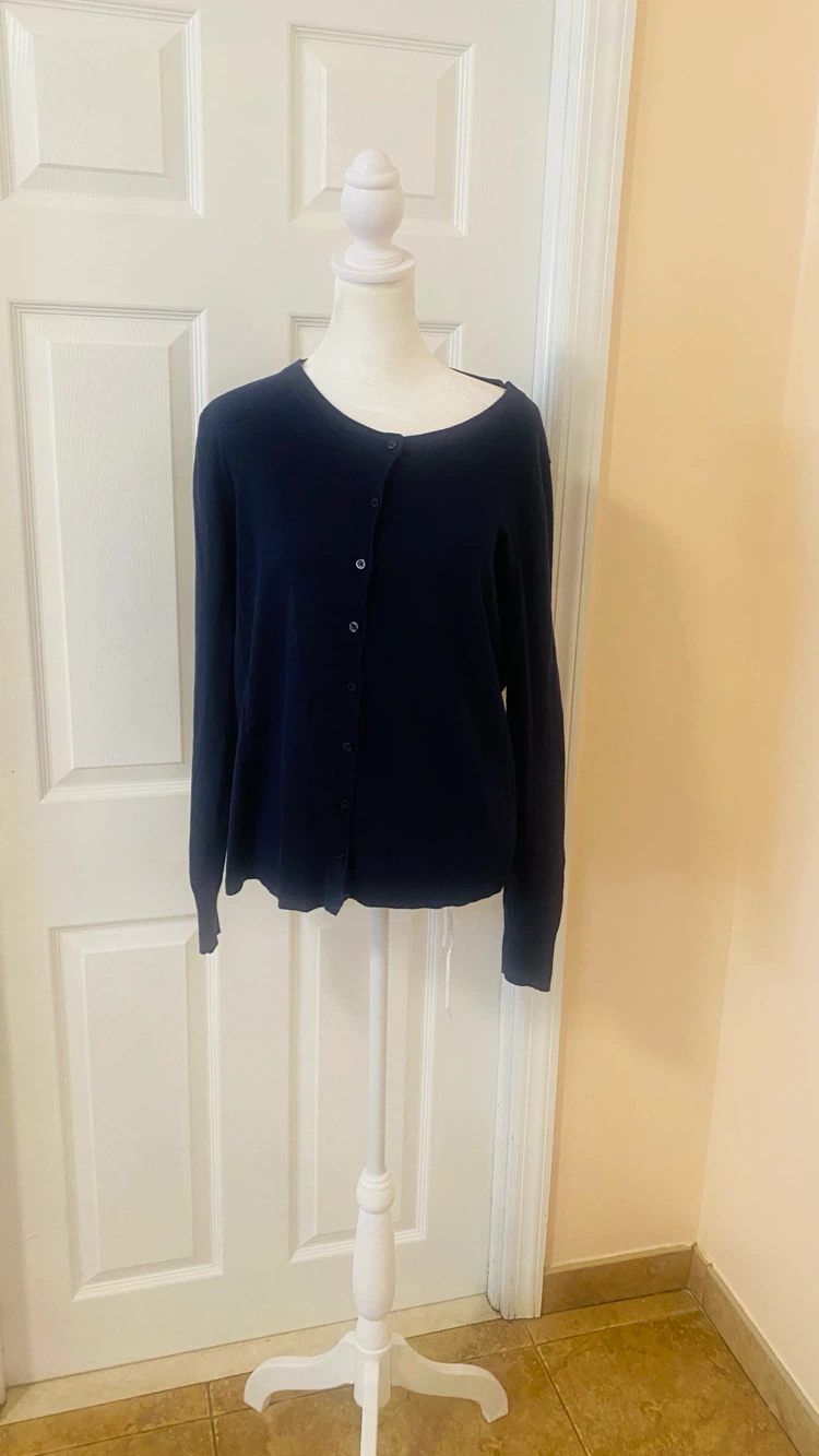 Old Navy cardigan size m