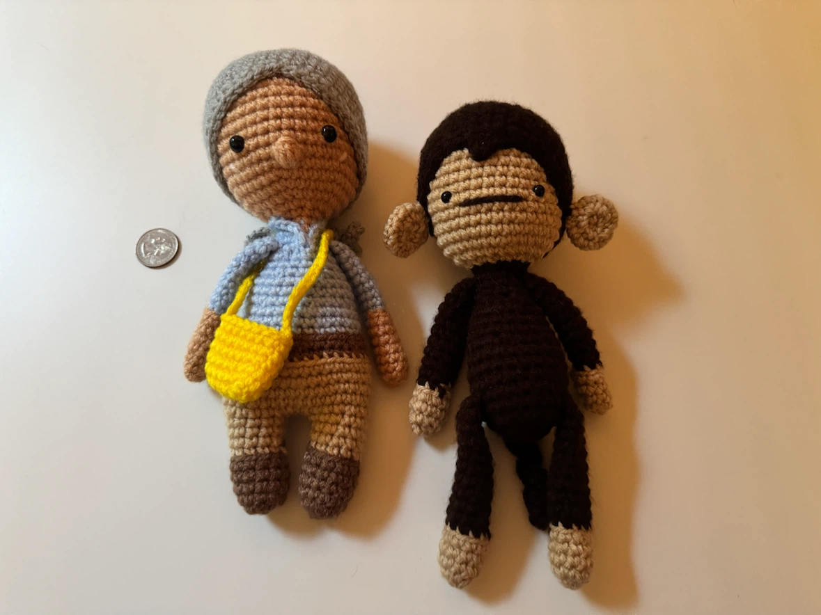 Handmade Historical Women Crochet Dolls - photo 5