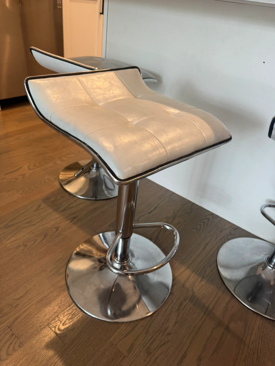 Adjustable Swivel Bar Stools (Set of 4) - White Faux Leather - photo 3