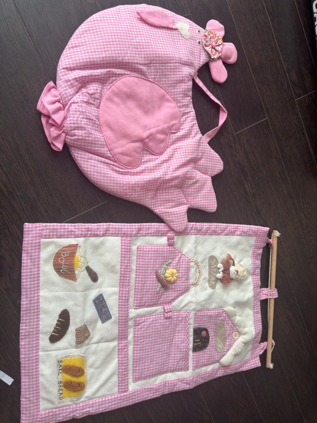 Pink Gingham Pig Shaped Wall Organizer