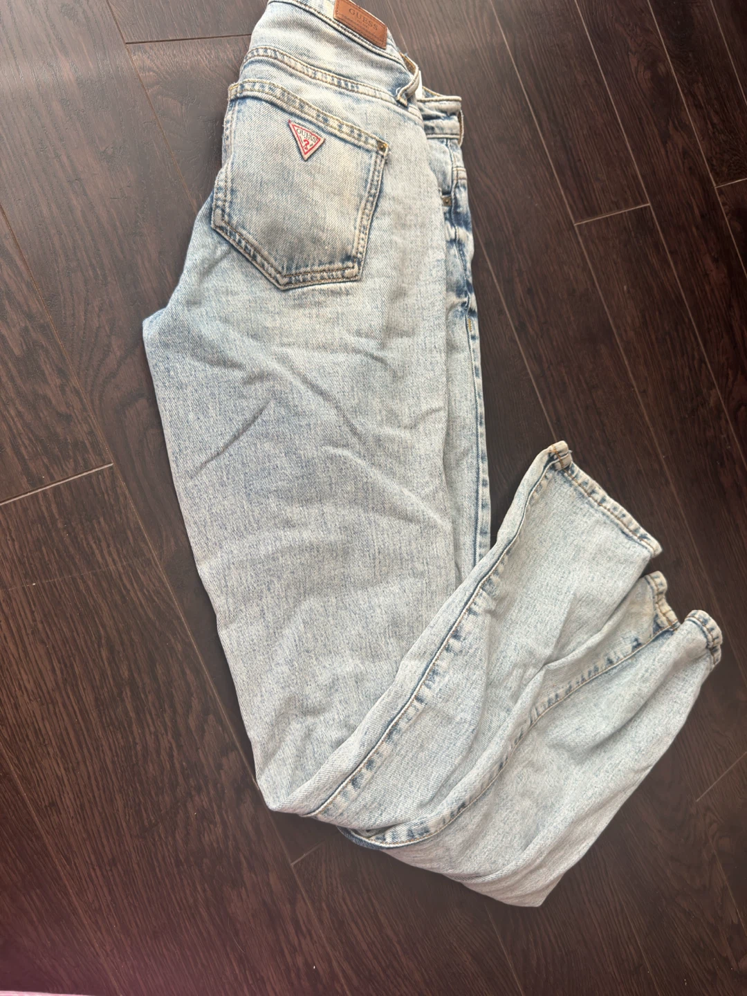Guess Jeans 1981 Straight Fit Light Wash