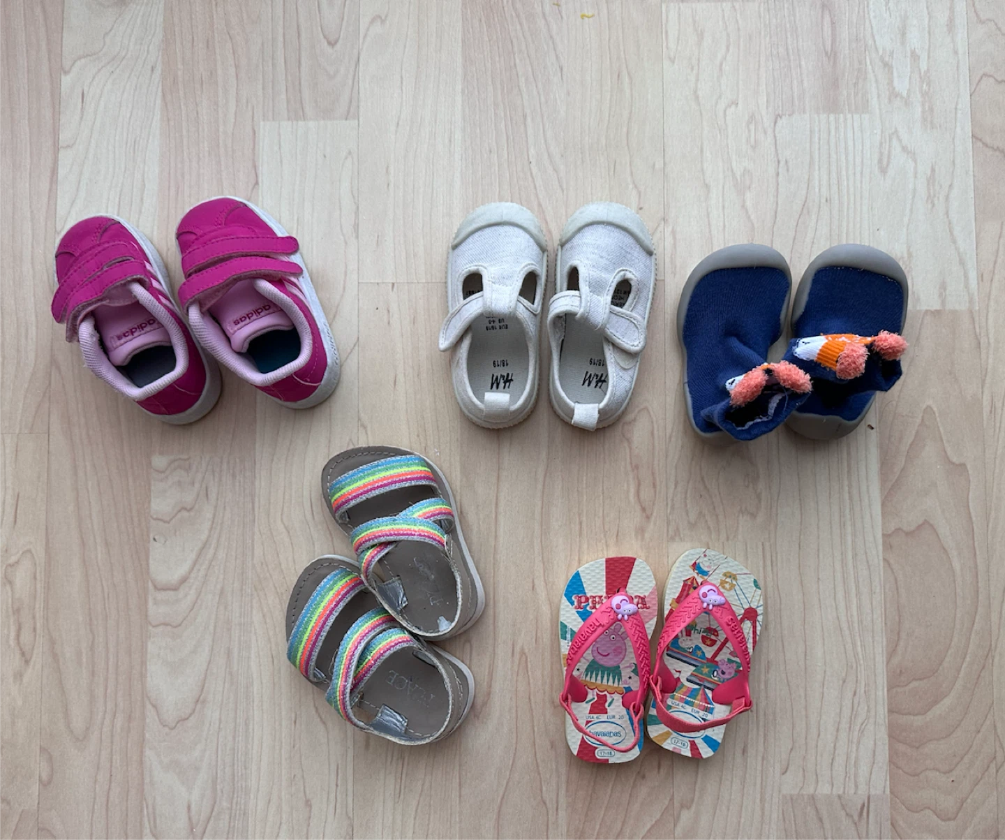 Toddler shoes bundle (5 pairs)
