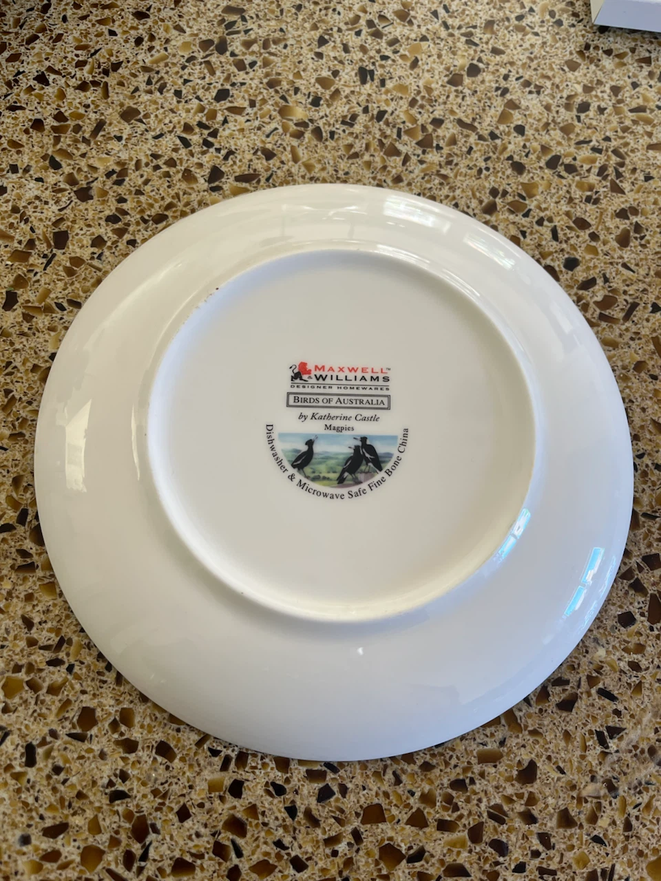 Maxwell Williams Birds of Australia Plate - Magpies - photo 2