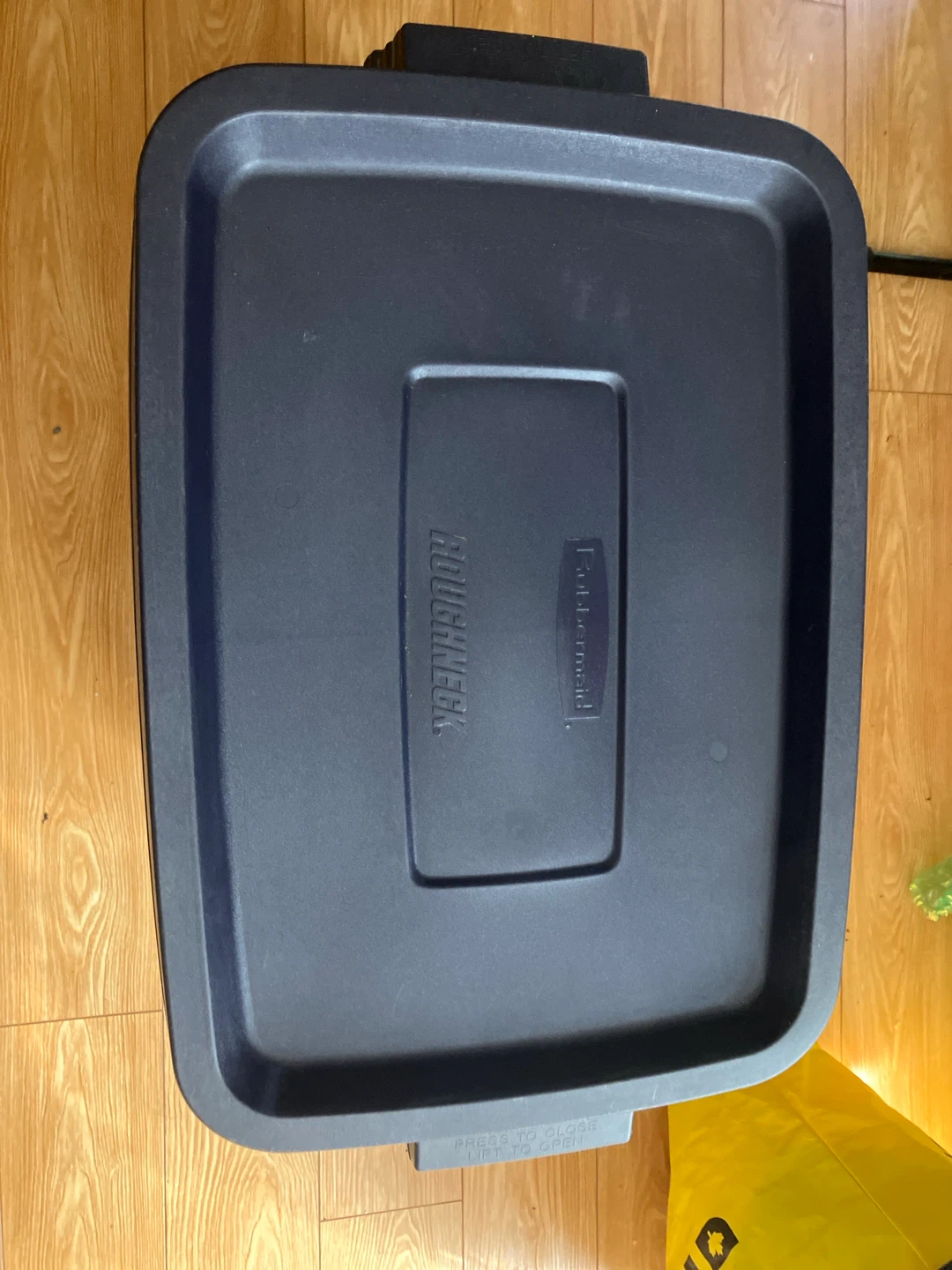 Four Rubbermaid Roughneck Storage Bins - photo 2
