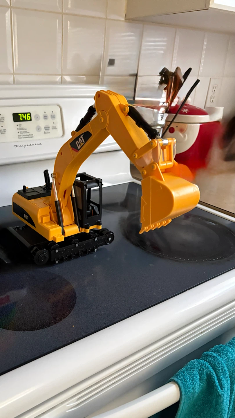 CAT Excavator Toy - photo 2