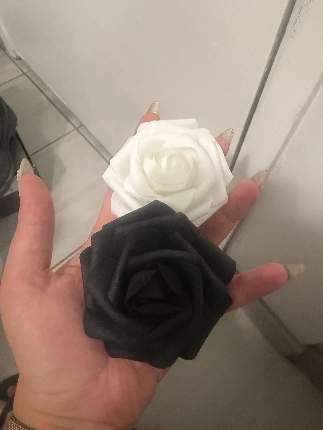 Artificial Roses with Magnets - photo 2