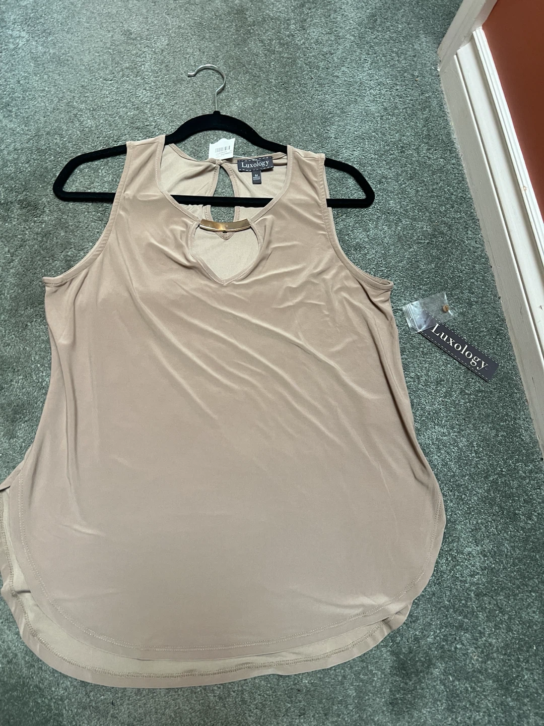 Luxology Women's Taupe Sleeveless Keyhole Top Size M