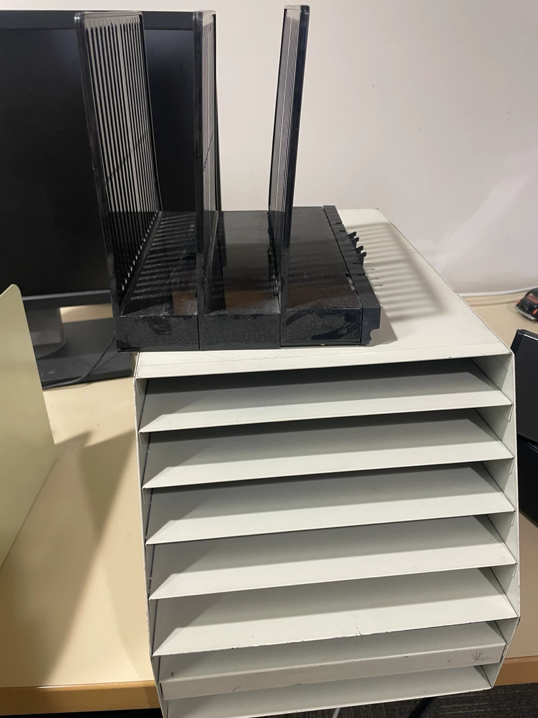 Desk organizer