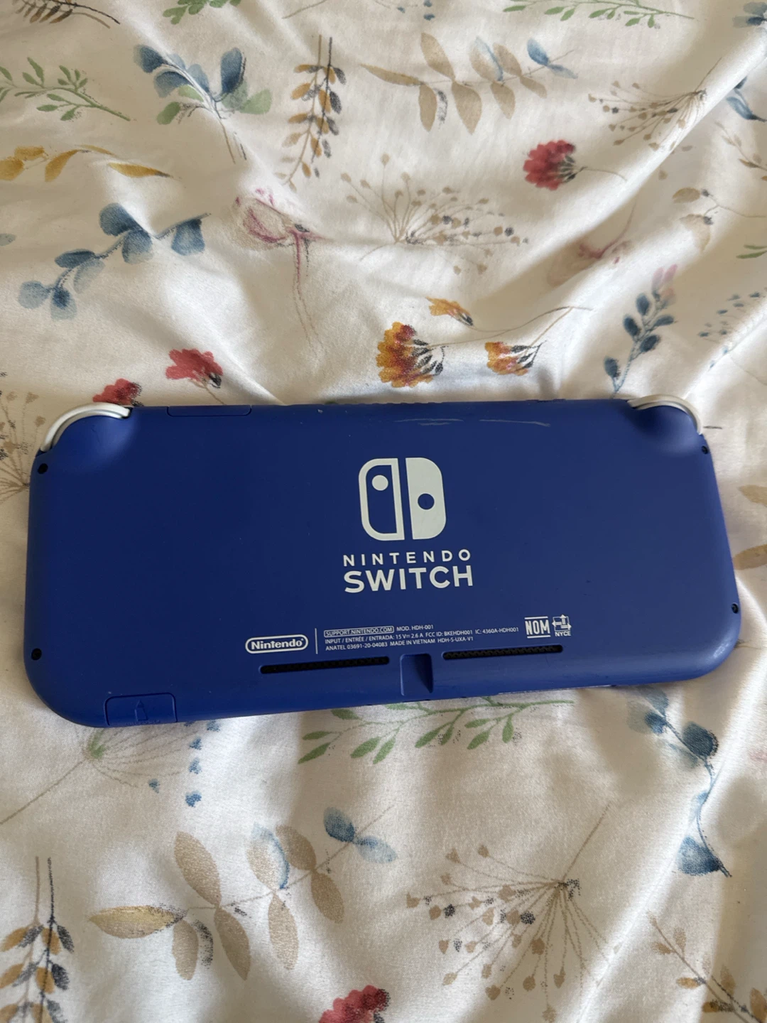 Nintendo Switch Lite - photo 2