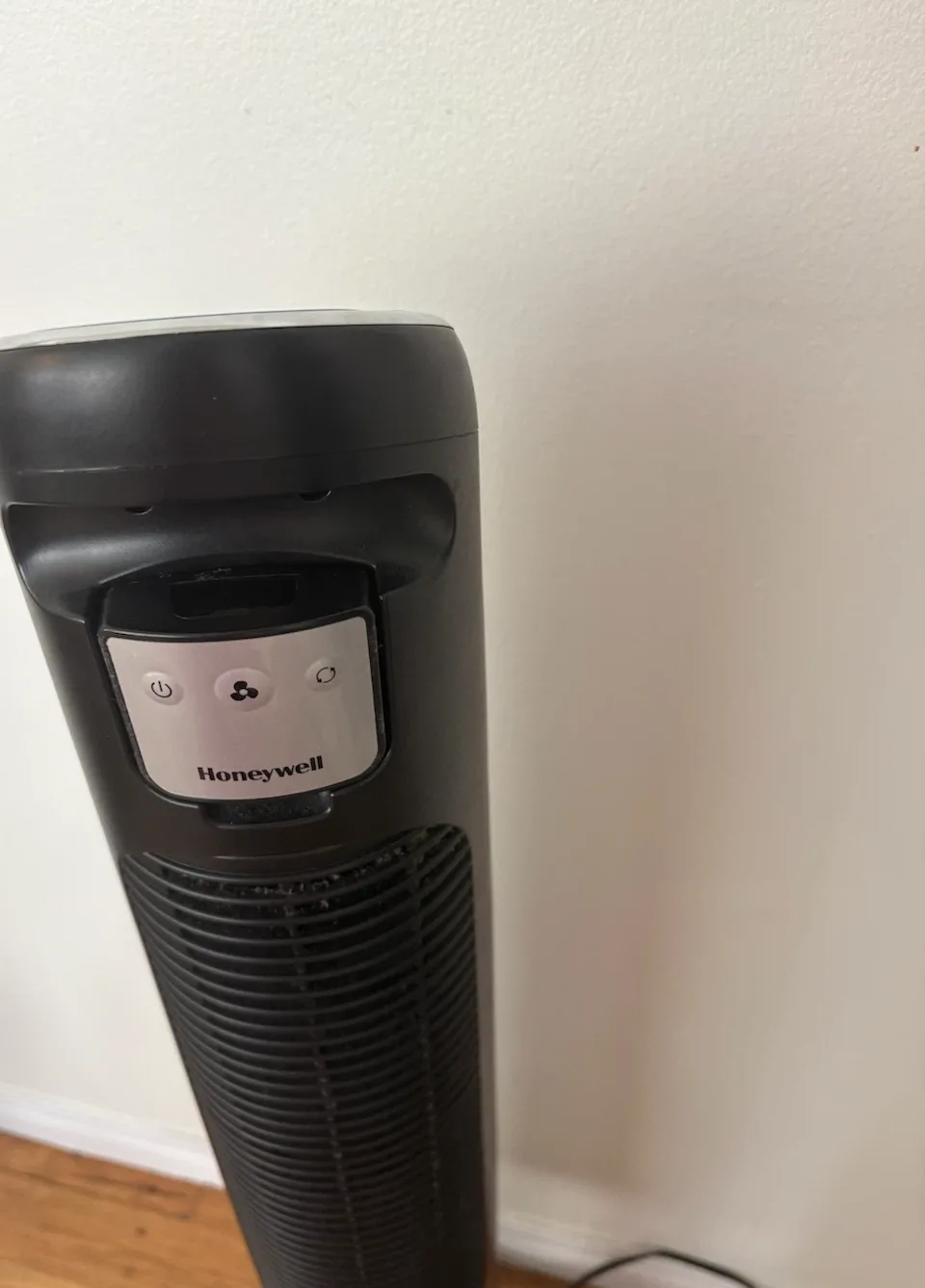 Honeywell QuietSet Oscillating Tower Fan - photo 3