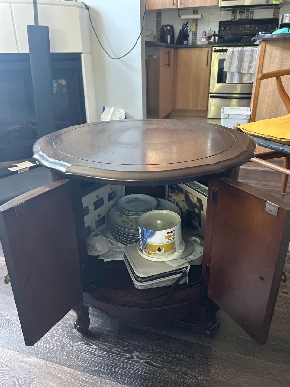 Round side table - photo 2