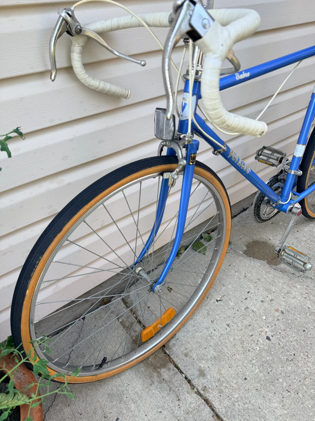 1982 VINTAGE VENTURE SABRE ROAD BIKE! - photo 4