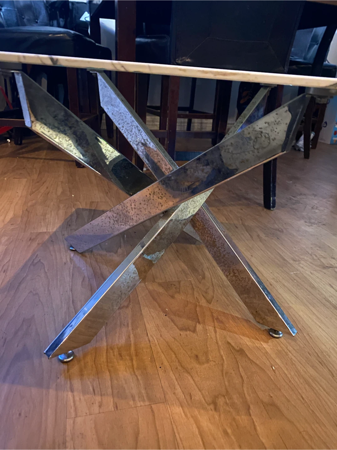 Glass coffee table with marble design - photo 2