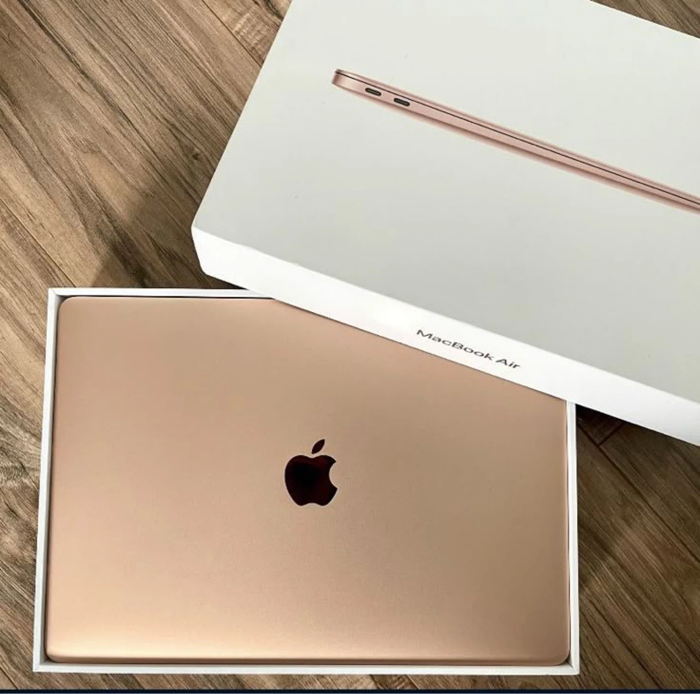 APPLE MACBOOK AIR  13”