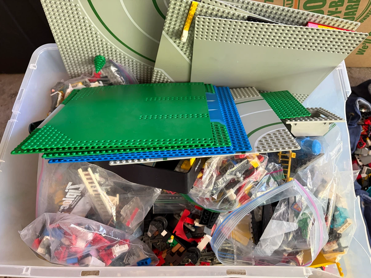Thousands of Assorted Lego Bricks and Baseplates