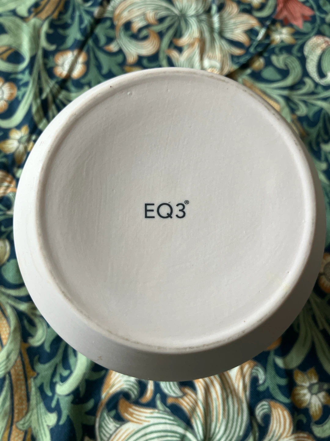 EQ3 White Vase - photo 2