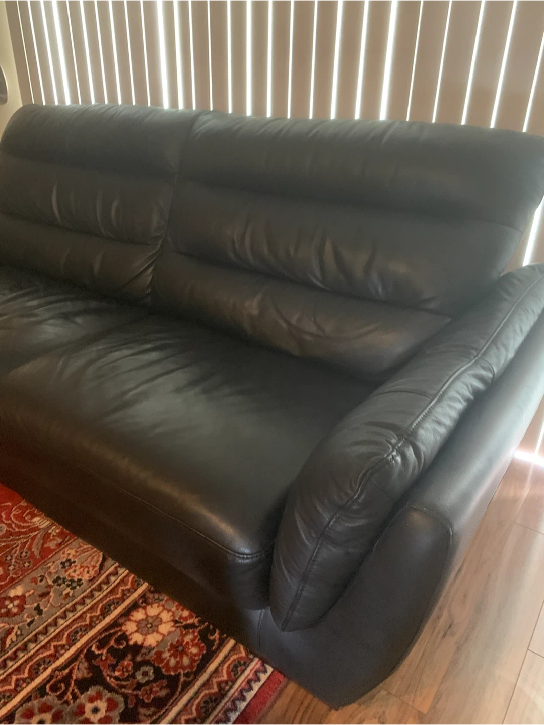 FREE. Sofa and love seat - photo 3