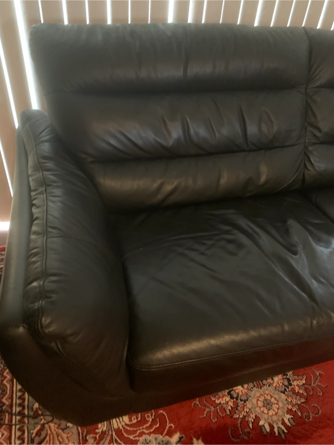 FREE. Sofa and love seat - photo 5