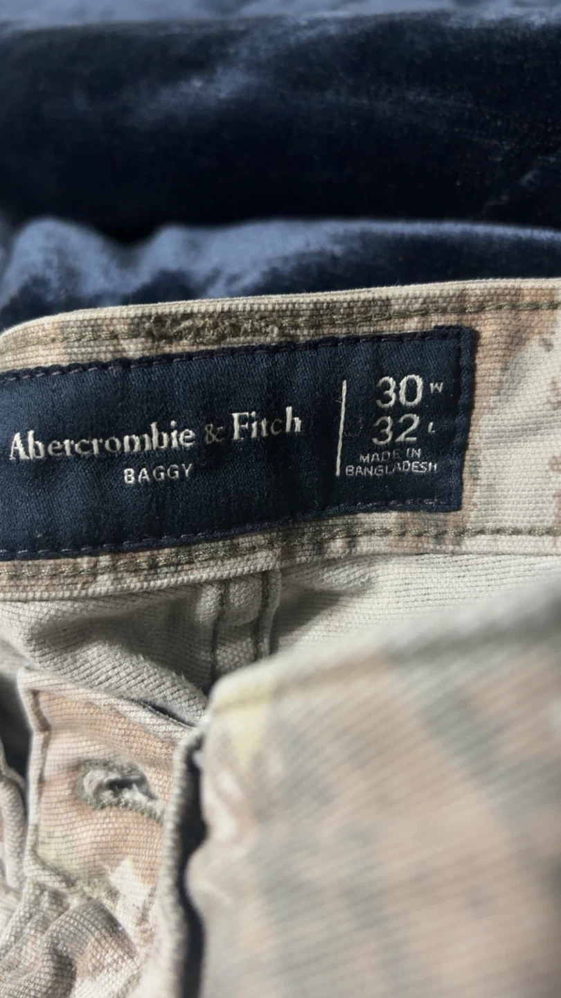 Abercrombie & Fitch Baggy Camo Cargo Pants - photo 2