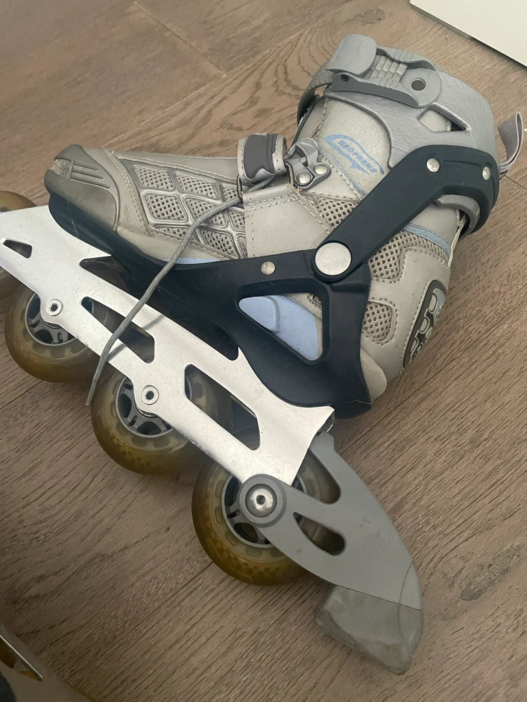 Ladies Rollerblades Size 7 - photo 5