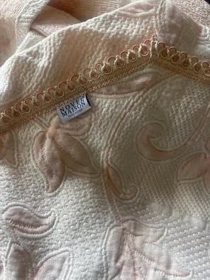 NOUVEL MAISON Throw Blanket