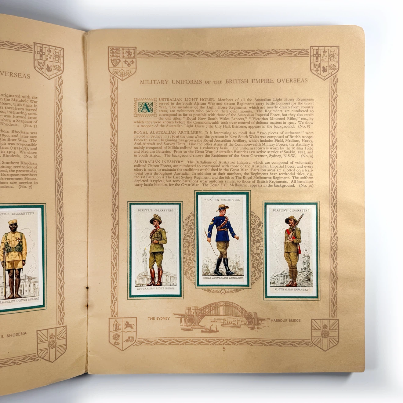 Vintage 1938 Military Uniforms Booklet - photo 5