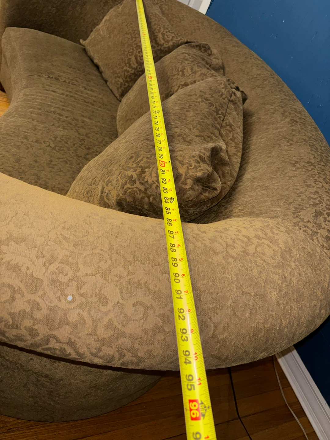 Curved dark green Sofa - photo 4