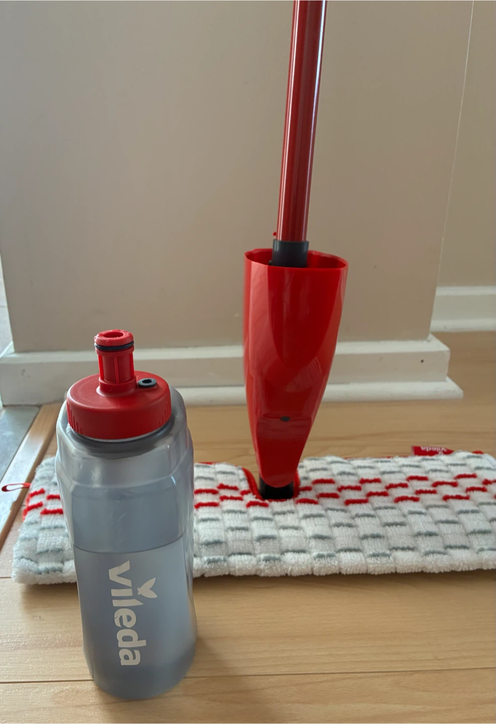 Vileda Spray Mop with Microfibre Cloth - photo 4
