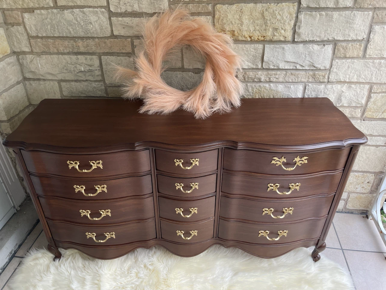 Vintage 9 drawers French Provincial restored in Dark Walnut - photo 4