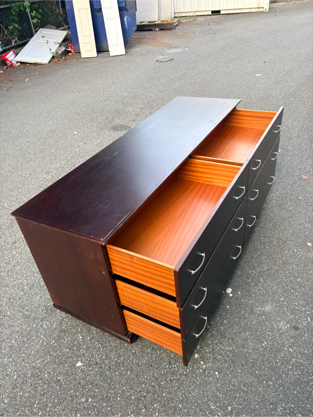 Delivery available- dresser - photo 4