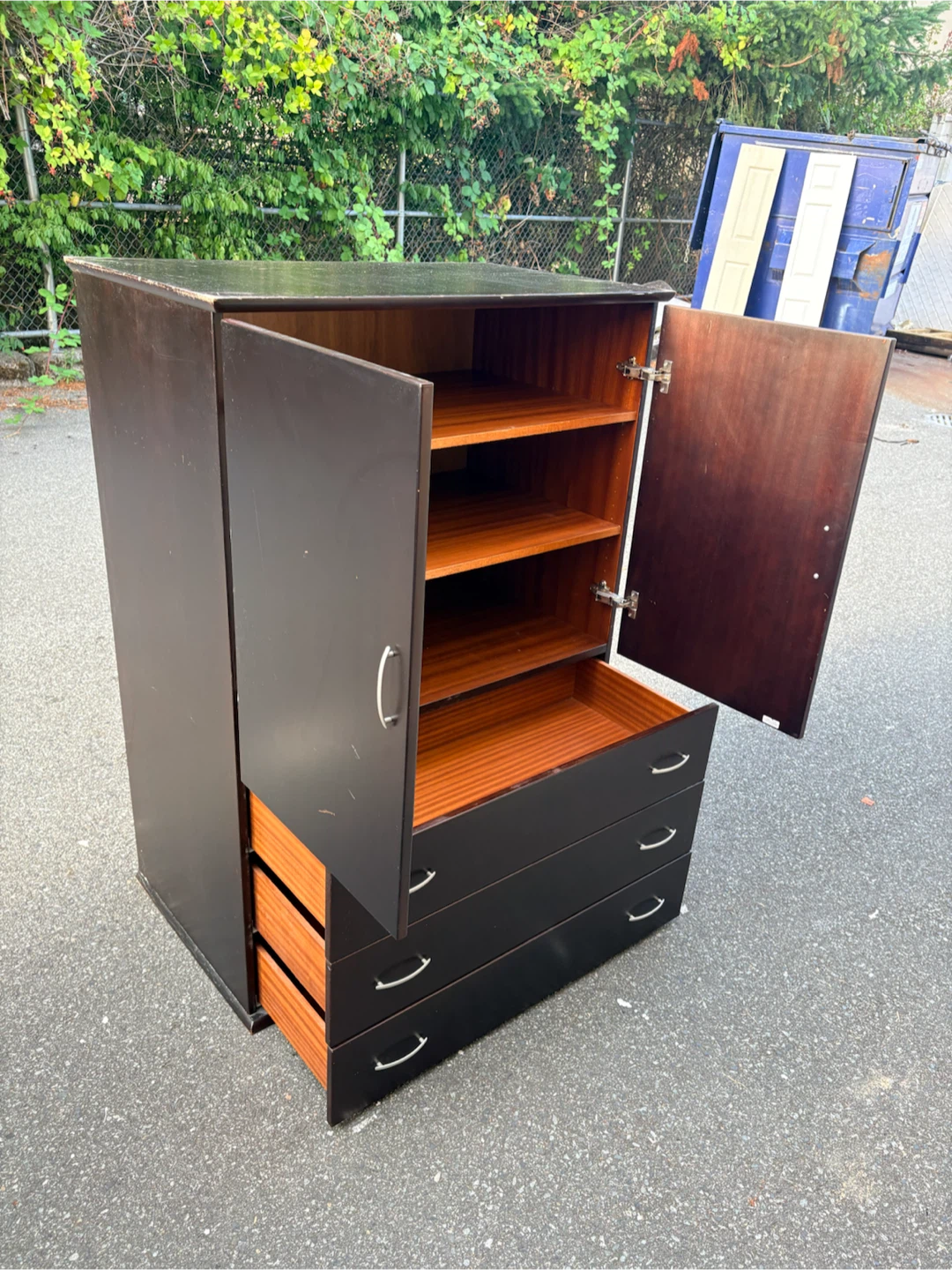 Delivery available- wardrobe - photo 3