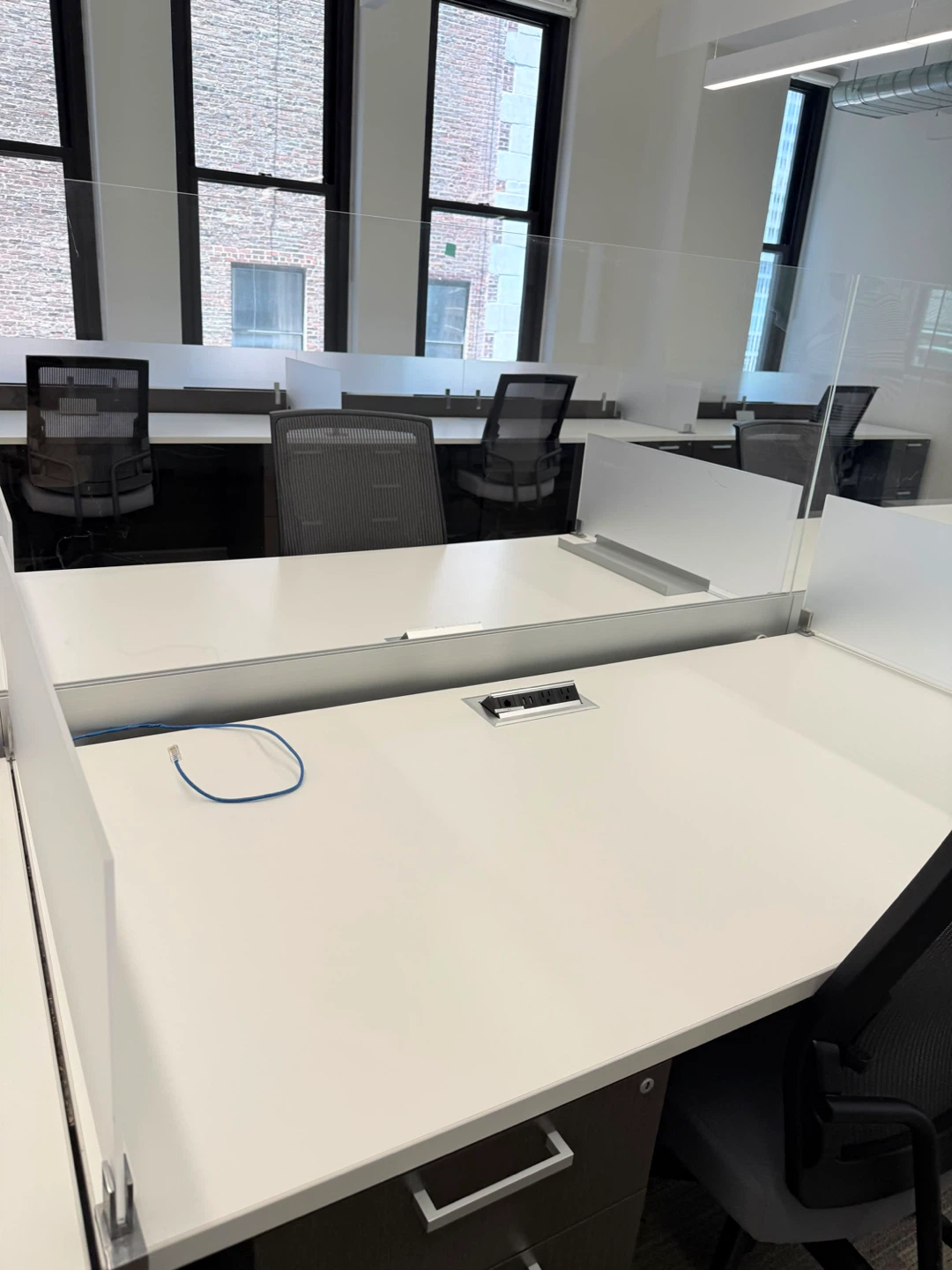 Office Furniture - photo 3