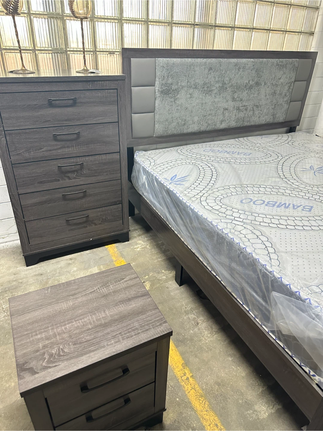 Modern Wood Bedroom Queen Bed, Dresser, Nightstand, mirror - photo 2
