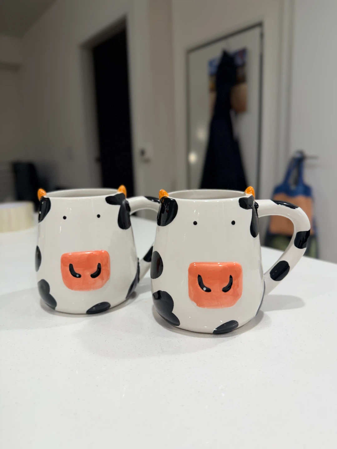 Mugs *2