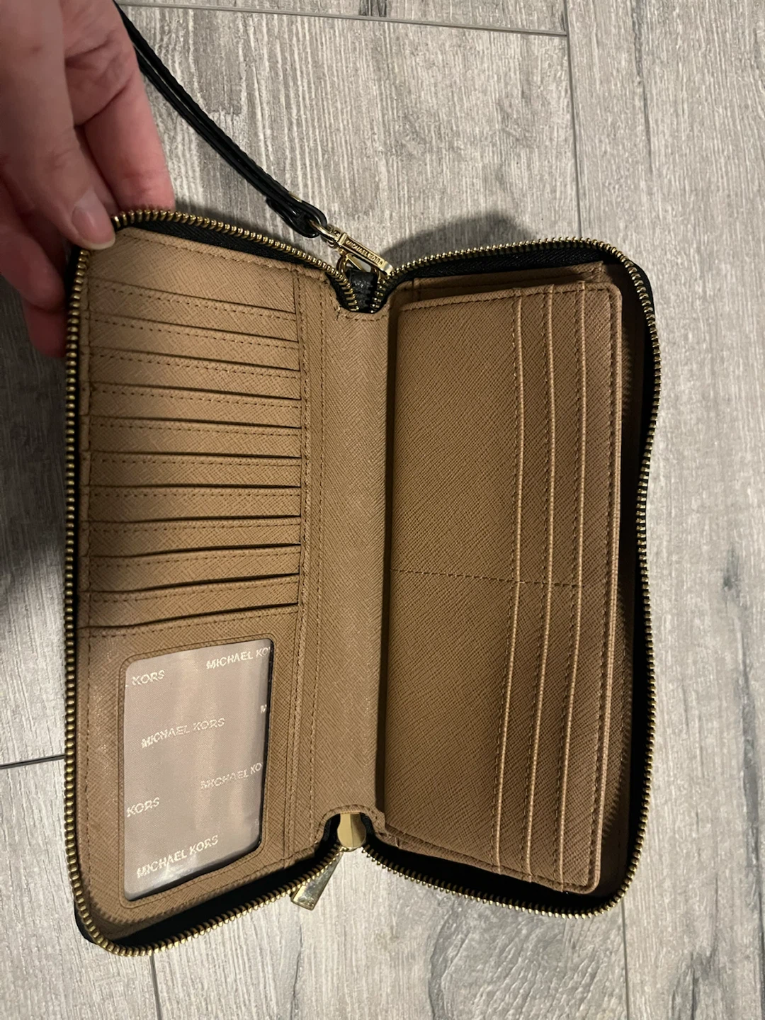 Michael Kors Zip Around Wristlet Wallet - photo 2
