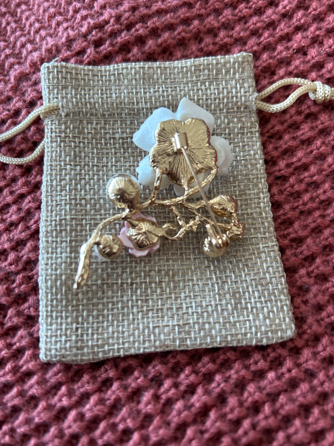 Floral Brooch with Pearls and Crystals - photo 2
