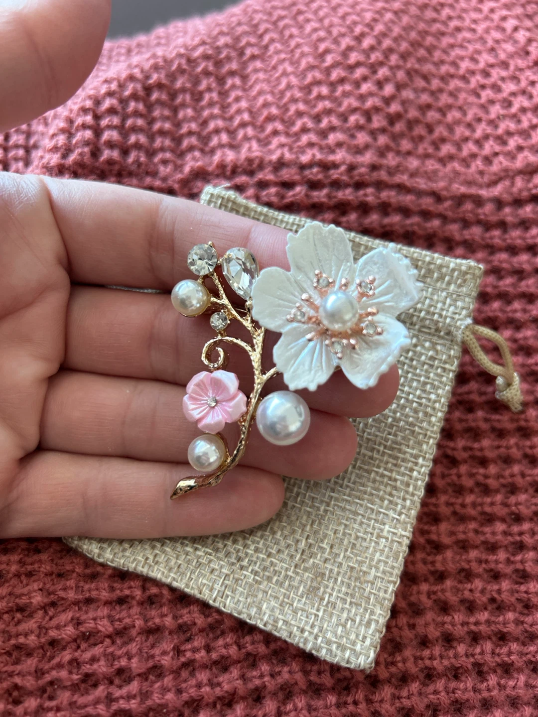 Floral Brooch with Pearls and Crystals - photo 3