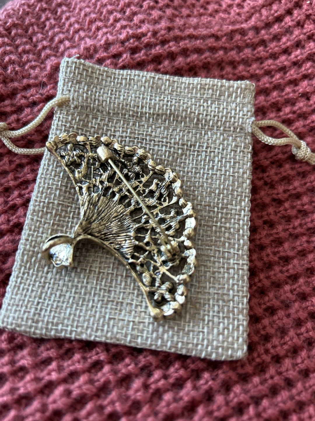 Vintage Fan Brooch with Rhinestones - photo 2