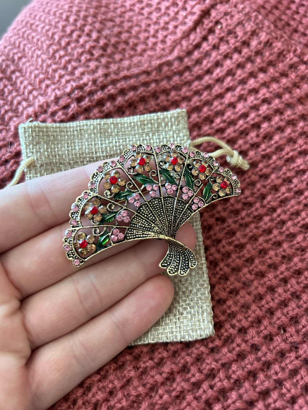 Vintage Fan Brooch with Rhinestones - photo 3