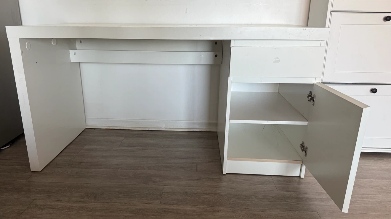 White Desk with Drawers - photo 3