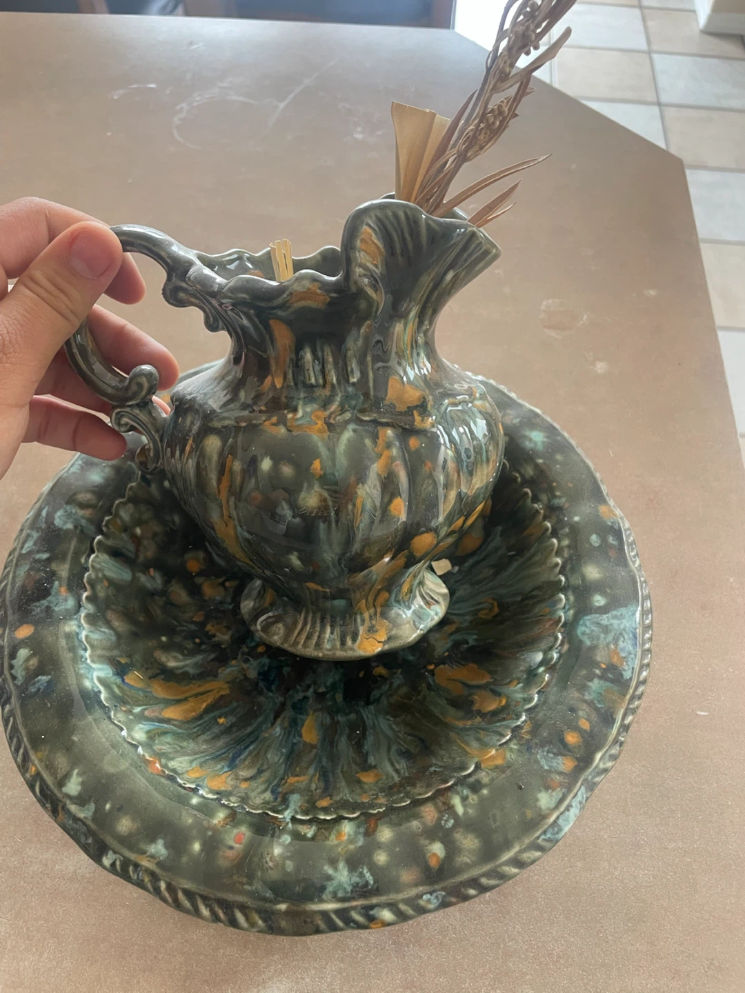 Vintage Pitcher and Bowl Set - photo 2