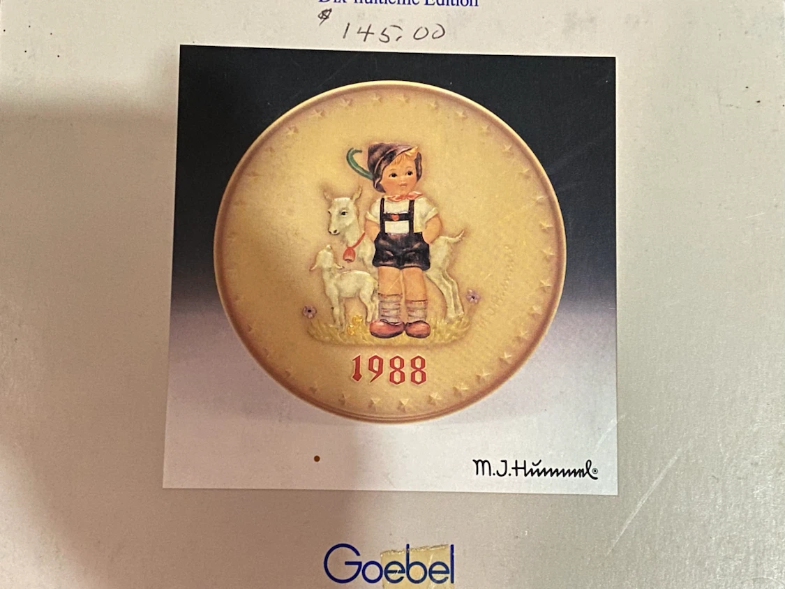 Goebel Hummel Annual Plate 1988 "Little Goat Herder" - photo 2