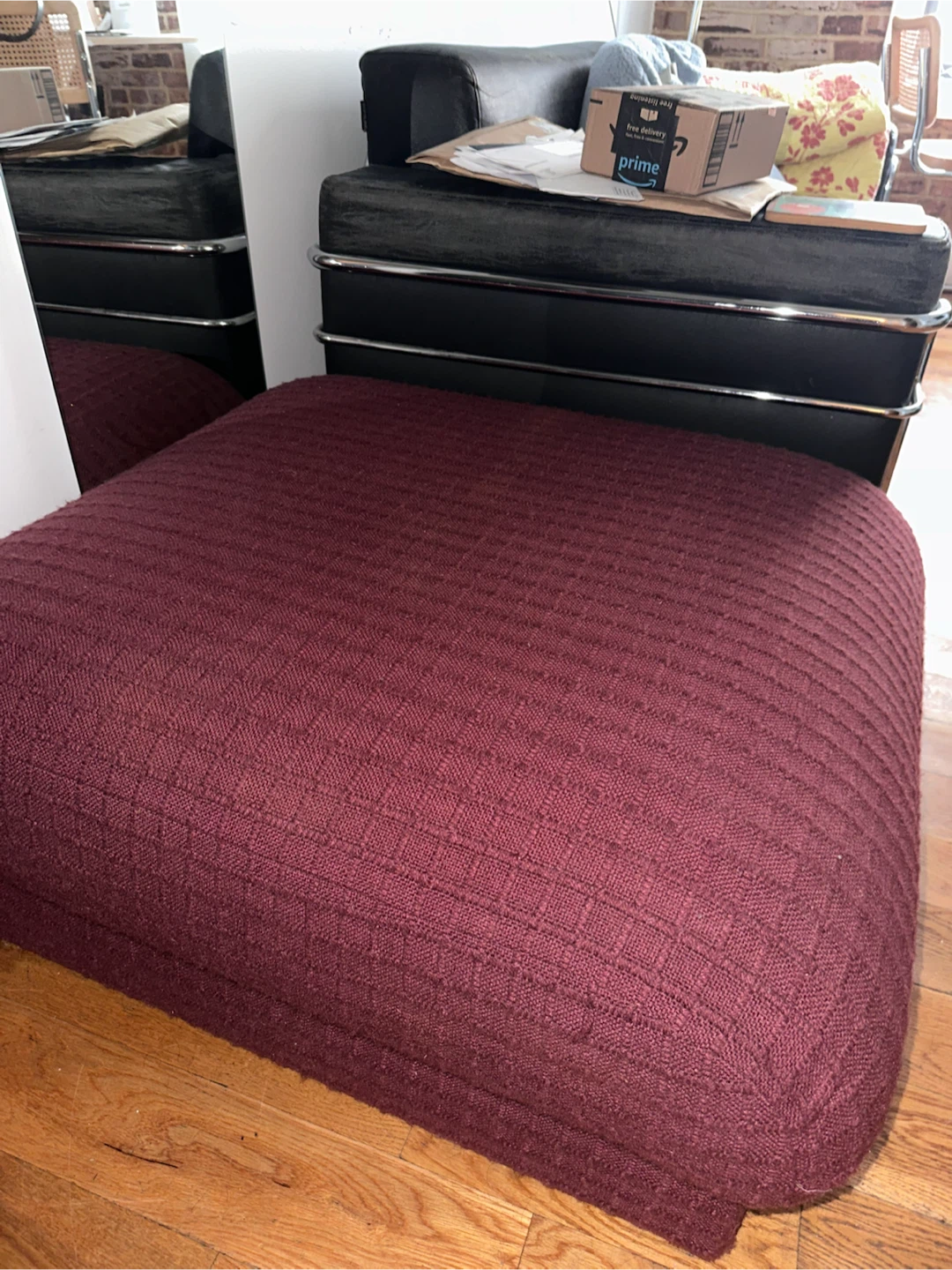 Vintage berry ottoman - photo 2