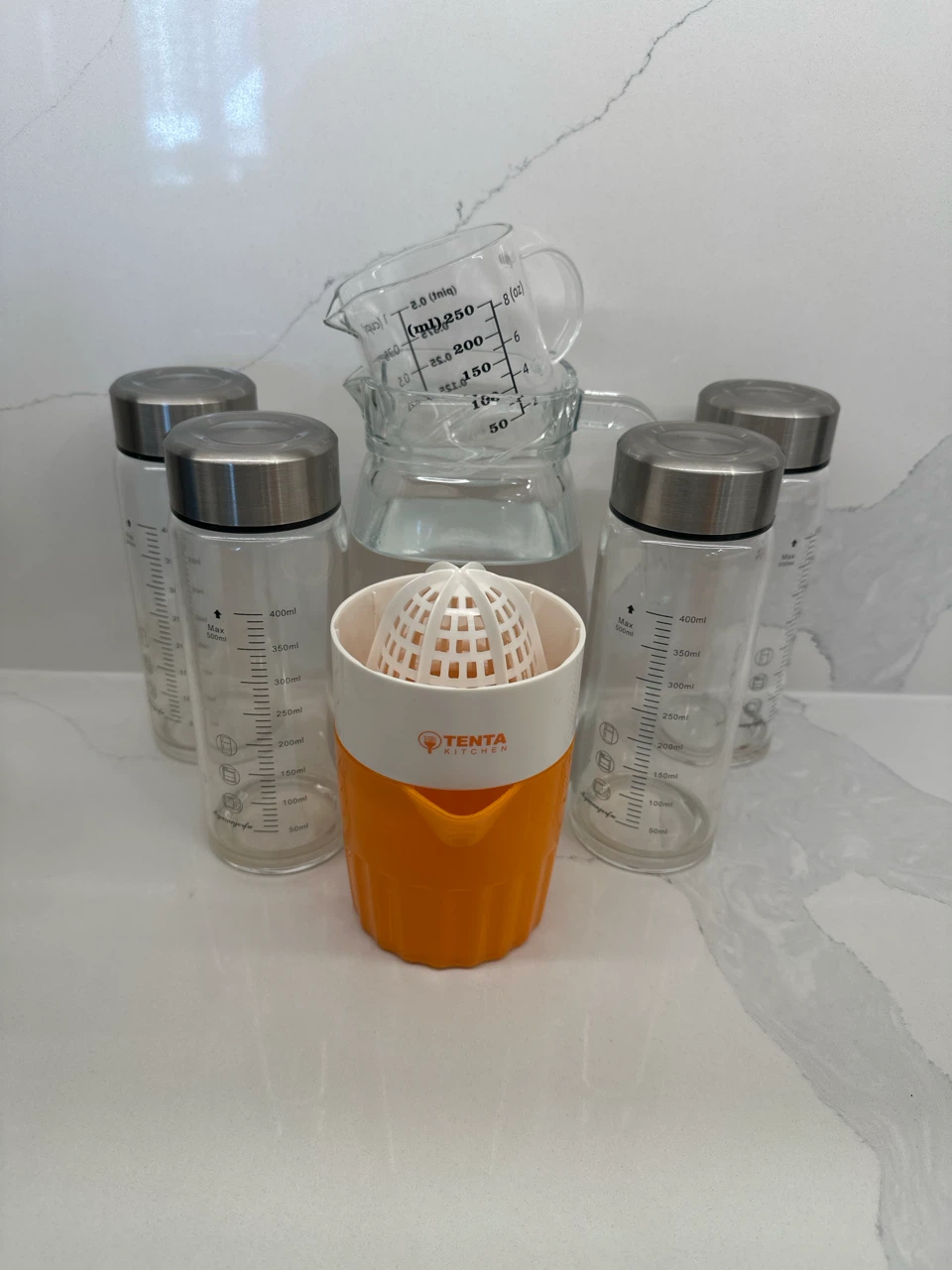 Tenta Kitchen Citrus Juicer and Glass Bottles Set