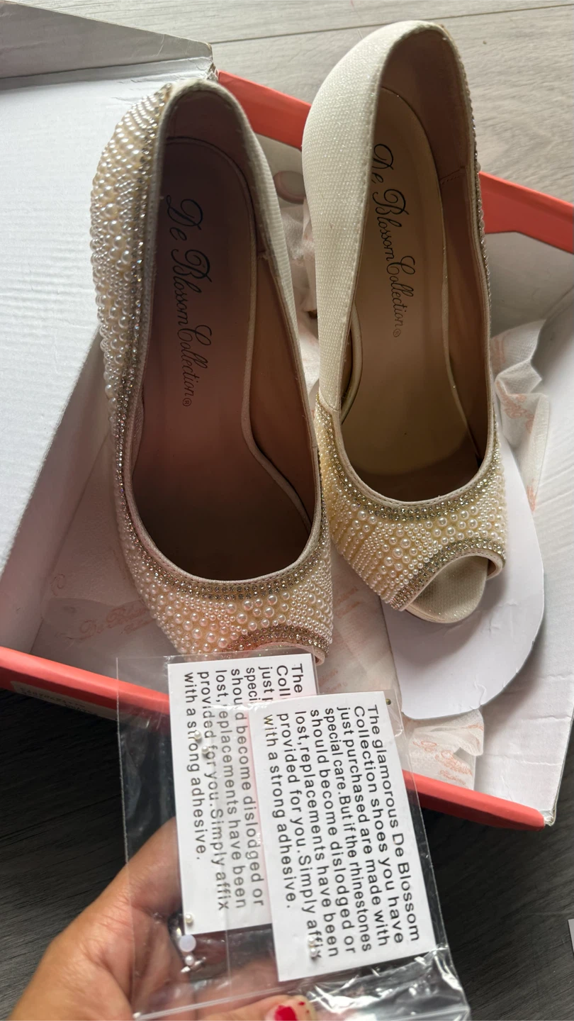 Women Heels 👠 size 7 check more pictures - photo 2